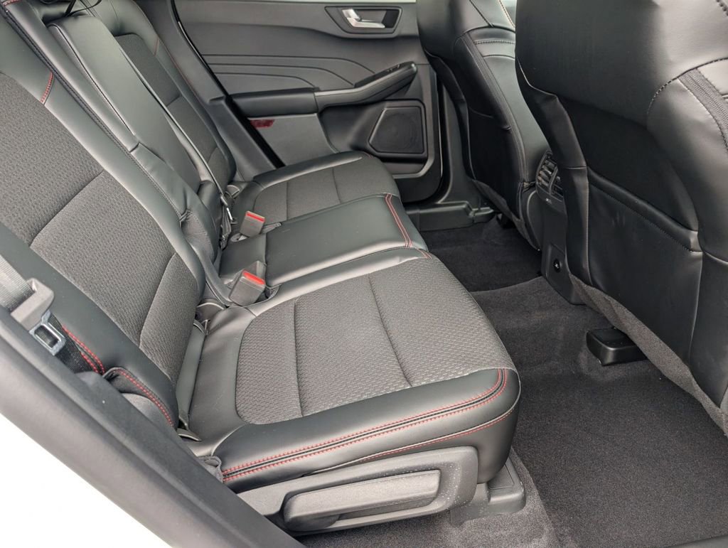 New 2026 Ford Escape ST-Line w/ Cold Weather Package image 44
