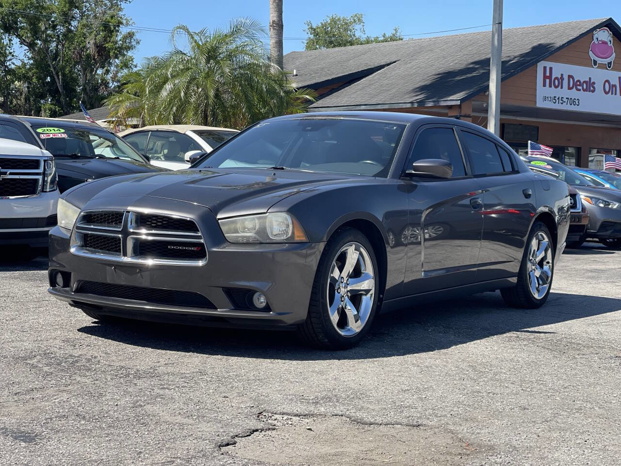 Used 2014 Dodge Charger SXT image 4