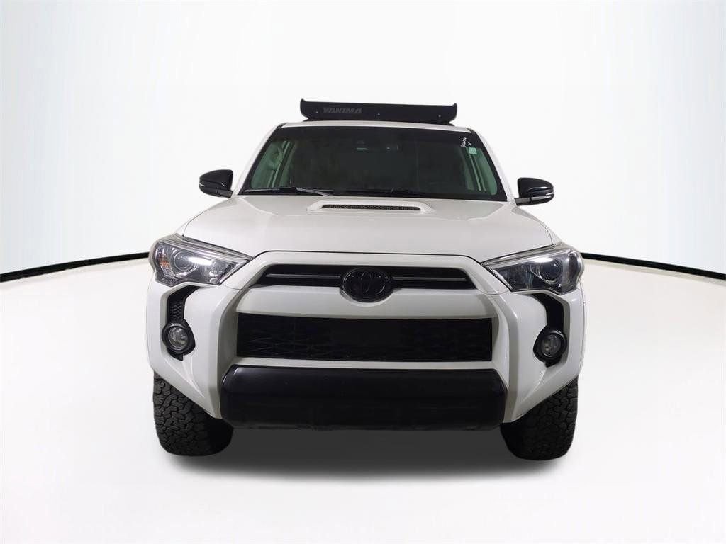 Used 2020 Toyota 4Runner Venture w/ Moonroof Package image 3