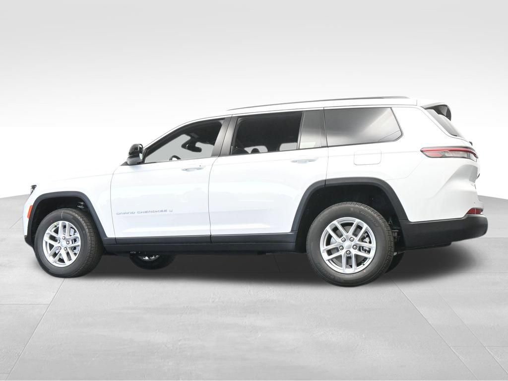 Used 2024 Jeep Grand Cherokee L Laredo w/ Luxury Tech Group I image 50