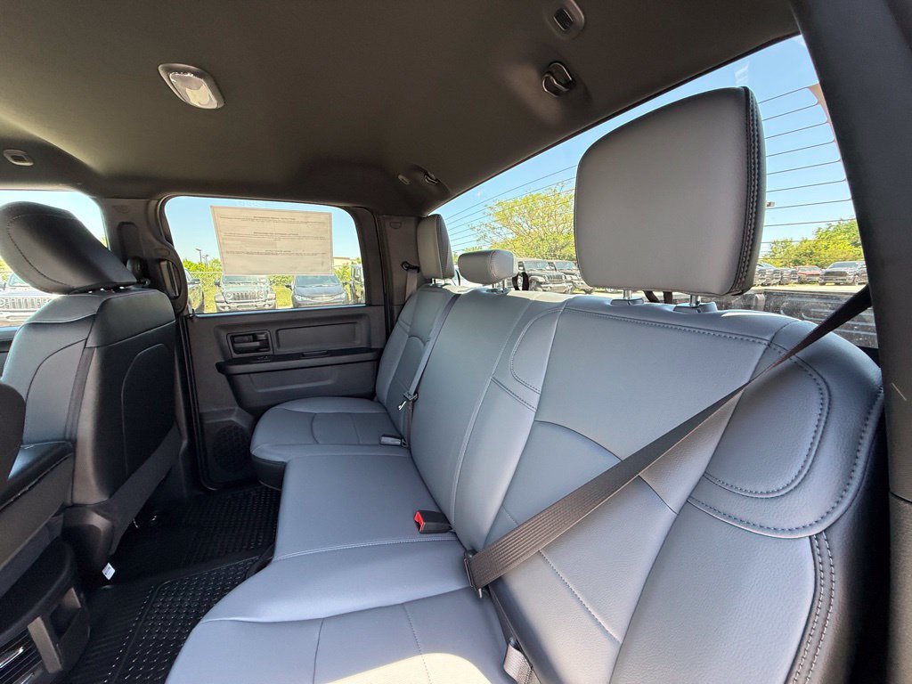 New 2026 RAM 3500 Tradesman AWD/4WD image 25