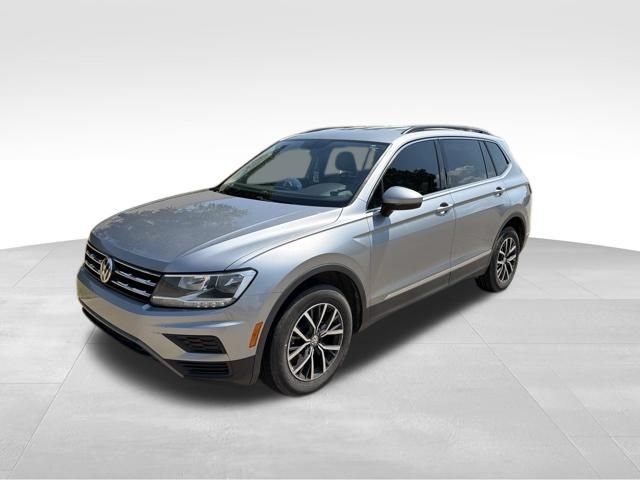 Used 2020 Volkswagen Tiguan SE w/ 3rd Row Seat Package AWD/4WD image 7