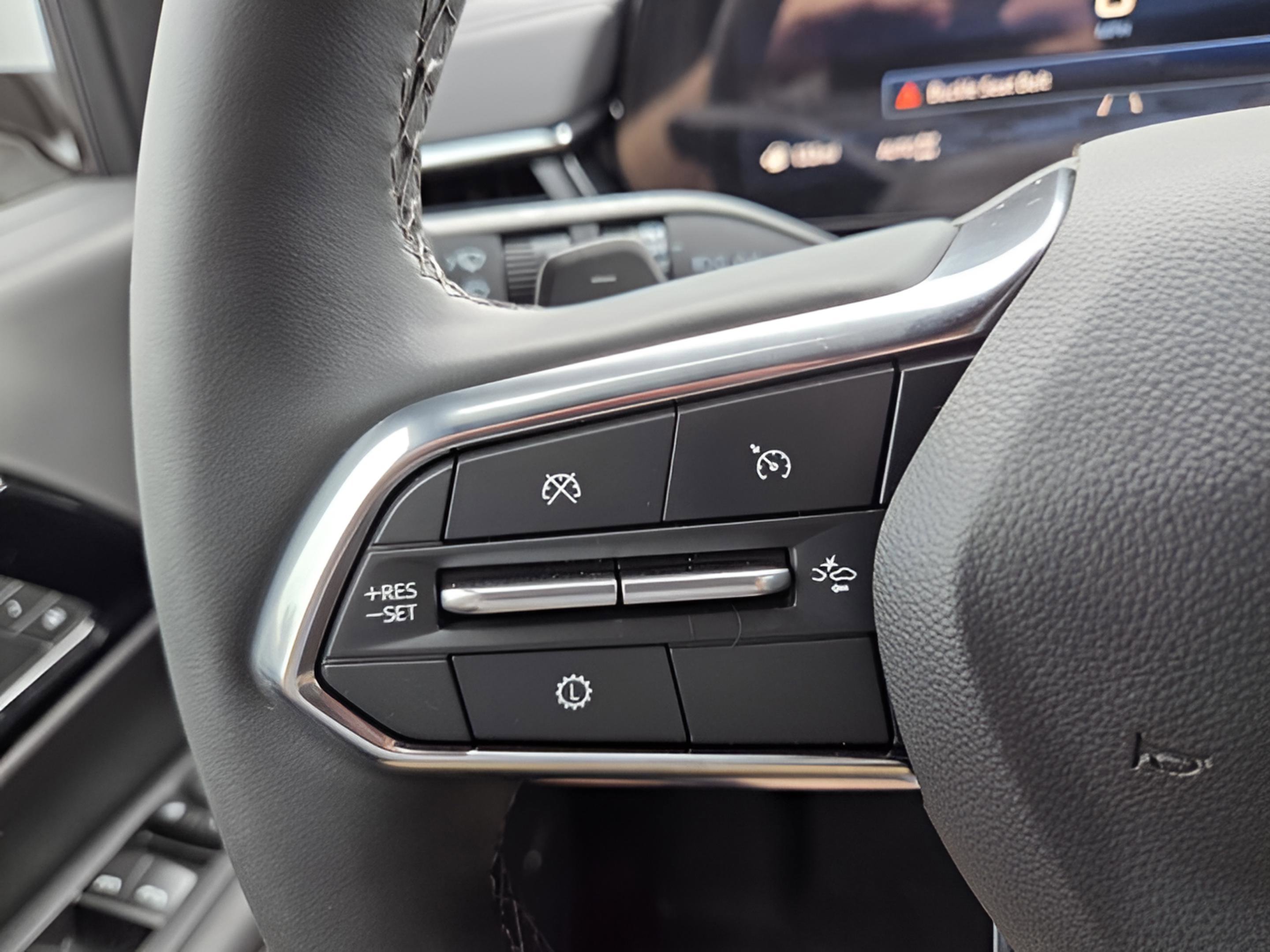 New 2026 Chevrolet Suburban Z71 w/ Comfort Package image 21