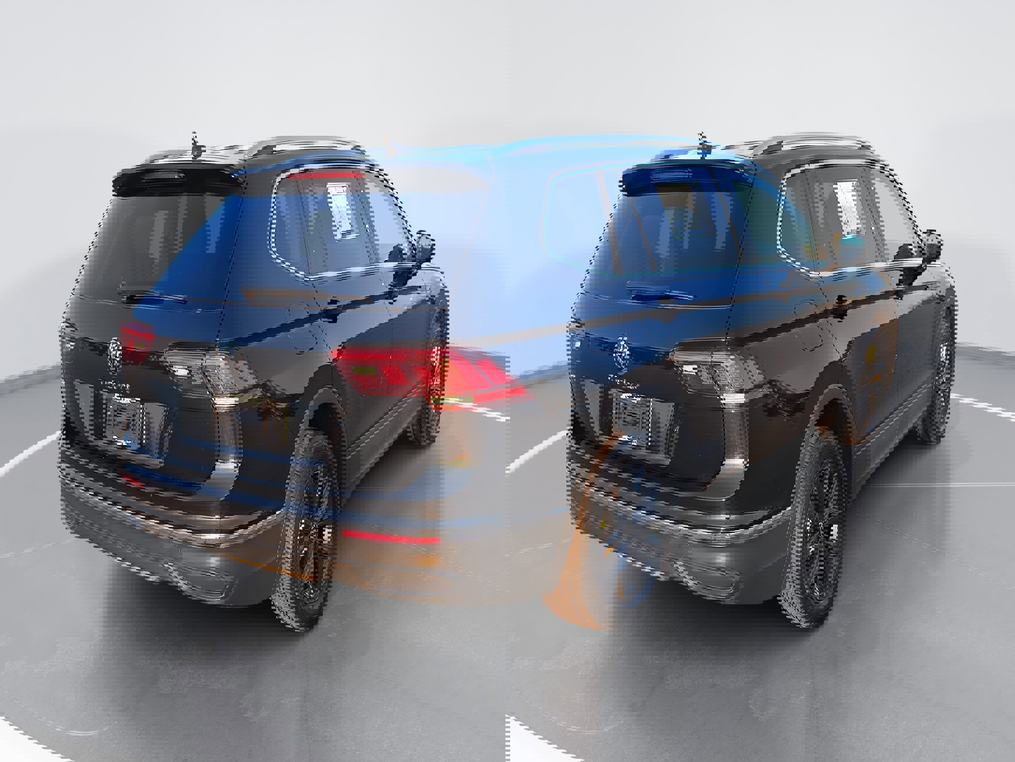 Used 2024 Volkswagen Tiguan SE image 3