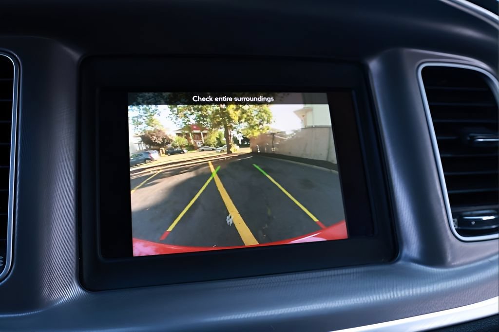 Used 2022 Dodge Charger SXT RWD image 34