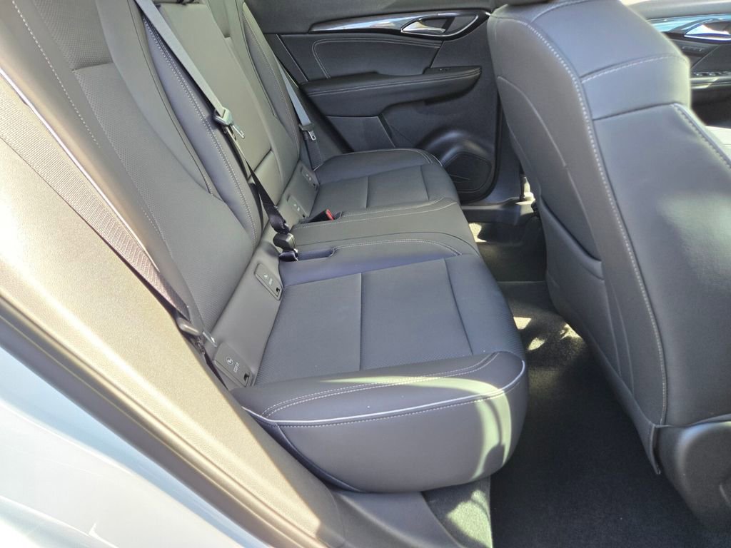 Used 2023 Buick Envision Essence FWD image 14