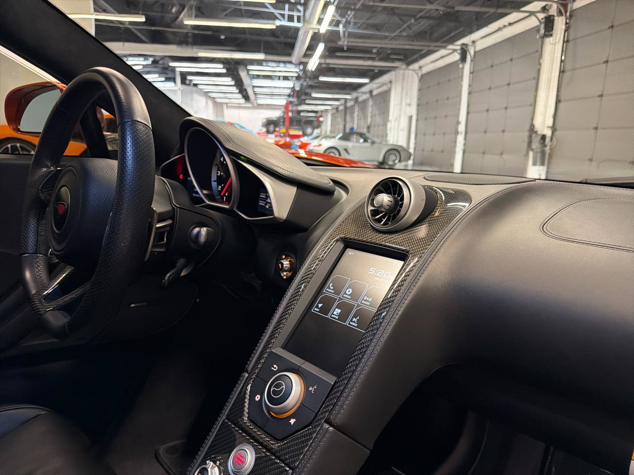 Used 2012 McLaren MP4-12C Coupe RWD image 31