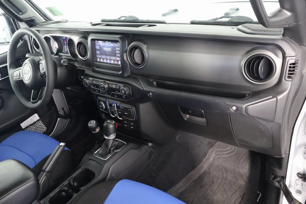 Used 2023 Jeep Gladiator Sport AWD/4WD image 9