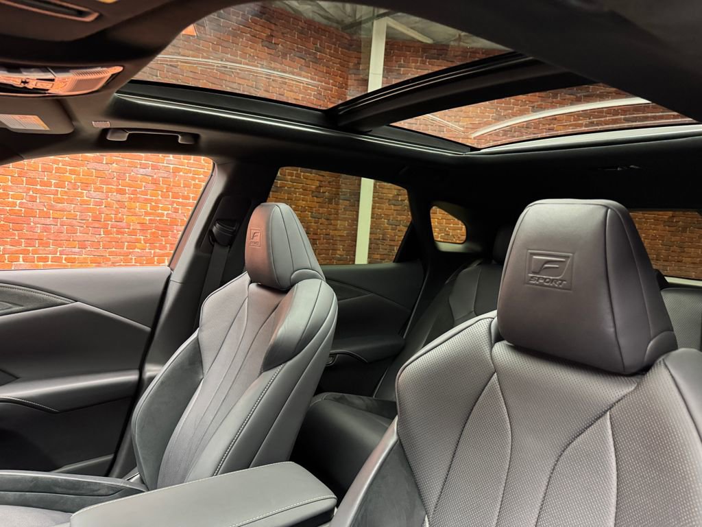 Used 2024 Lexus RX 500h F Sport w/ Convenience Package image 3