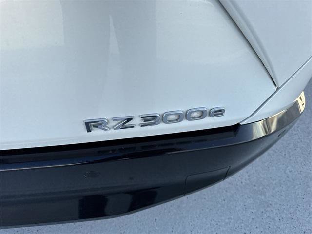 Certified 2024 Lexus RZ 300e Premium image 25