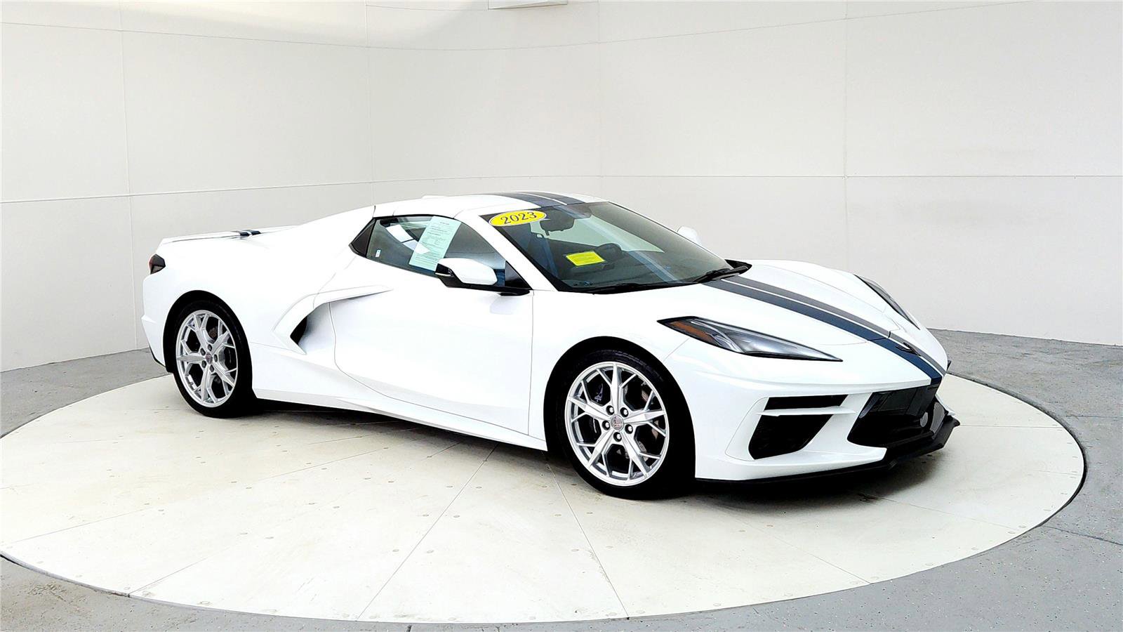 Used 2023 Chevrolet Corvette Stingray Premium Conv w/ 3LT RWD image 7