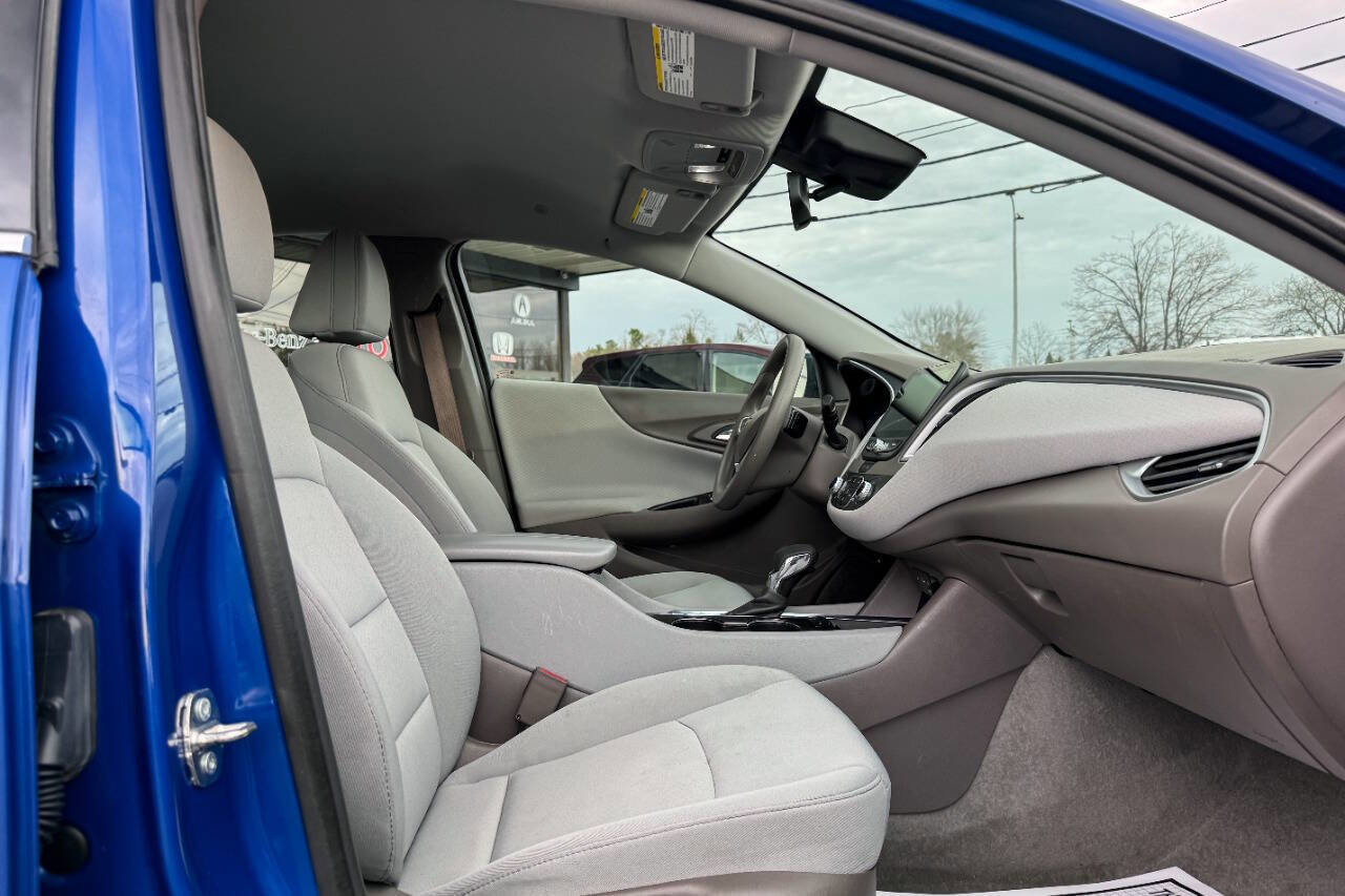 Used 2023 Chevrolet Malibu LT w/ Driver Confidence Package image 10