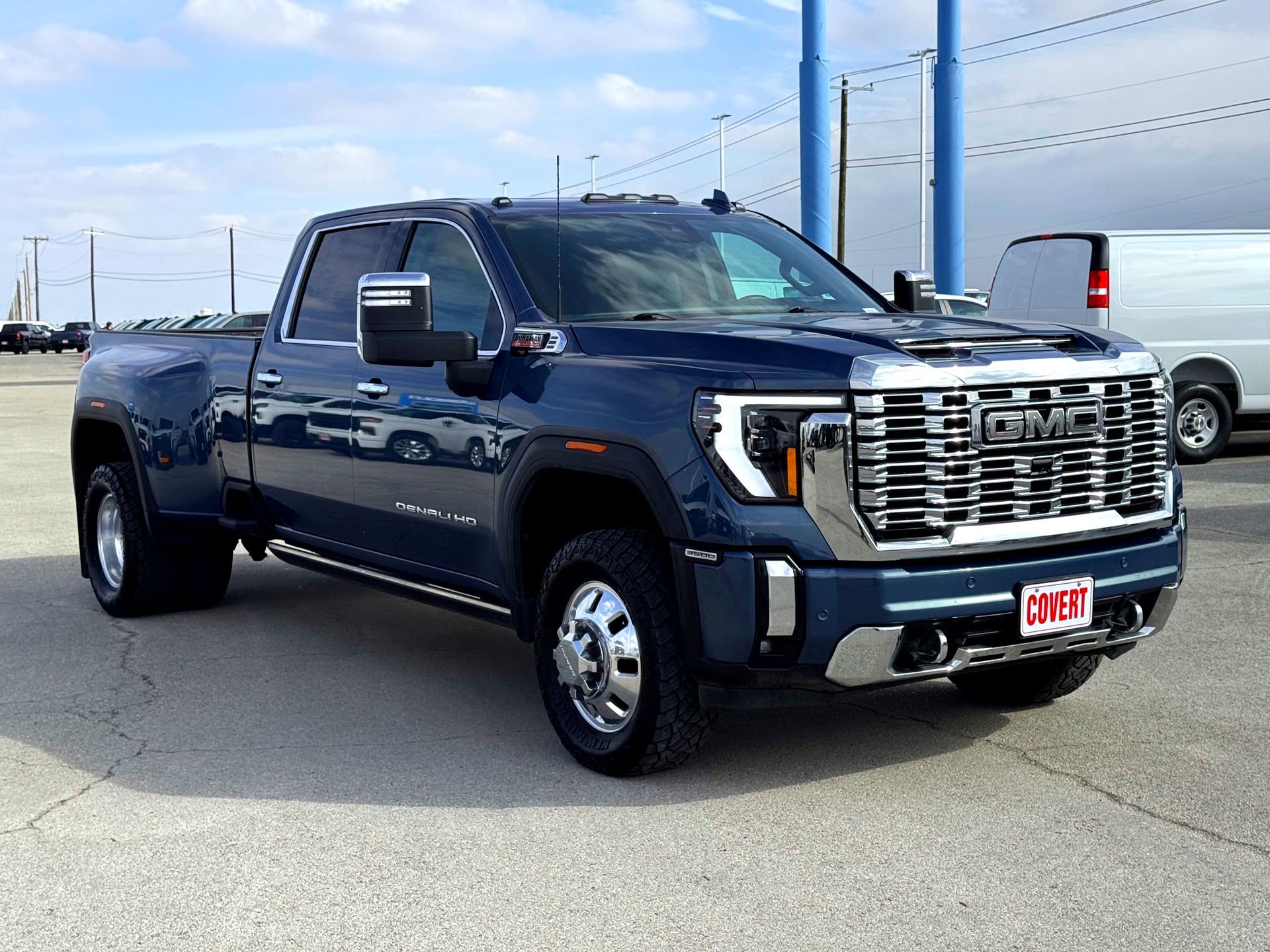 Used 2024 GMC Sierra 3500 Denali w/ Denali Reserve Package image 5
