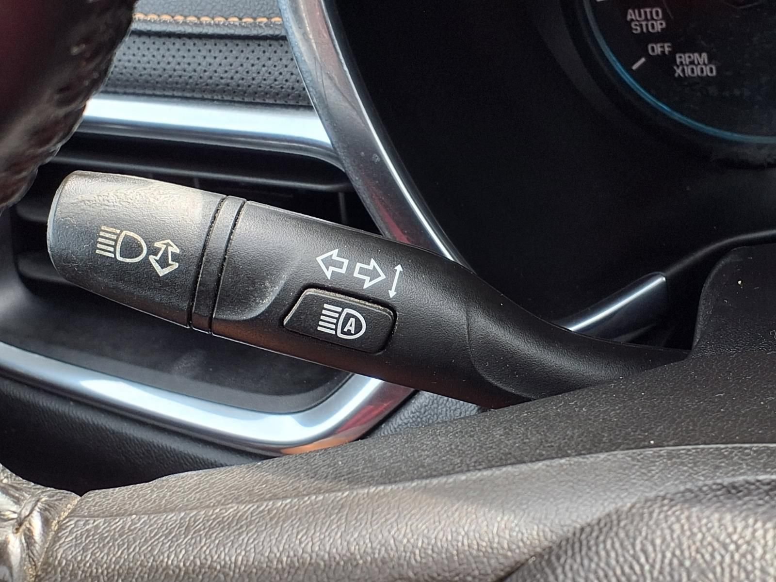 Used 2020 Chevrolet Equinox Premier FWD image 22