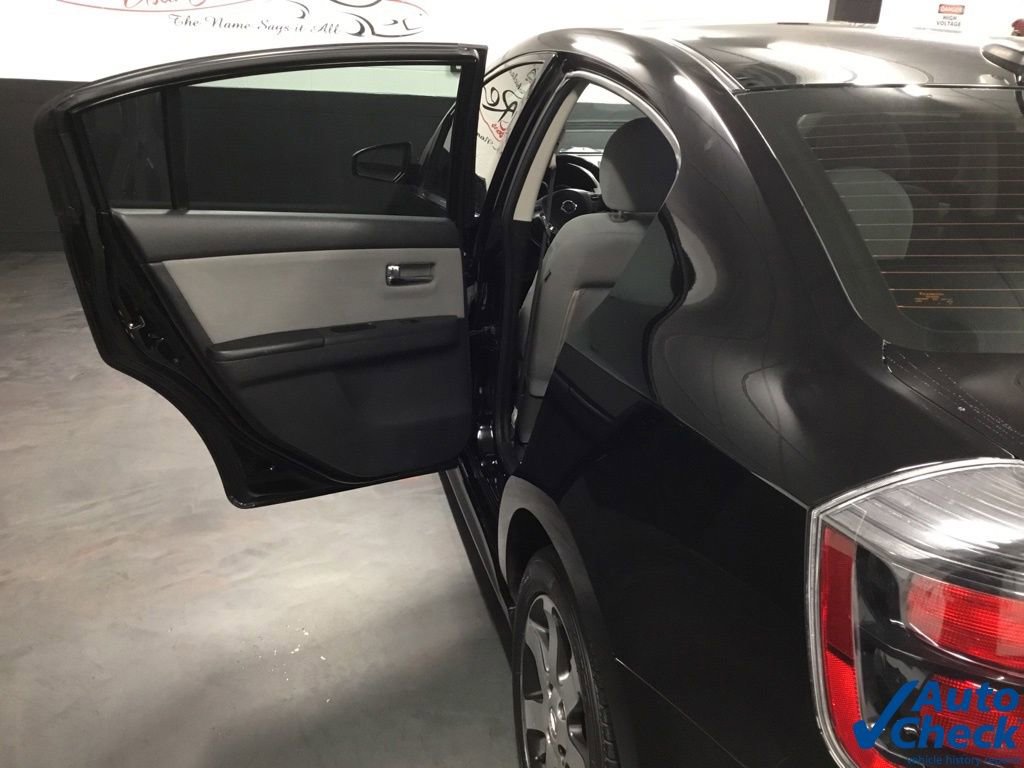 Used 2012 Nissan Sentra 2.0 SR w/ Special Edition Pkg FWD image 26