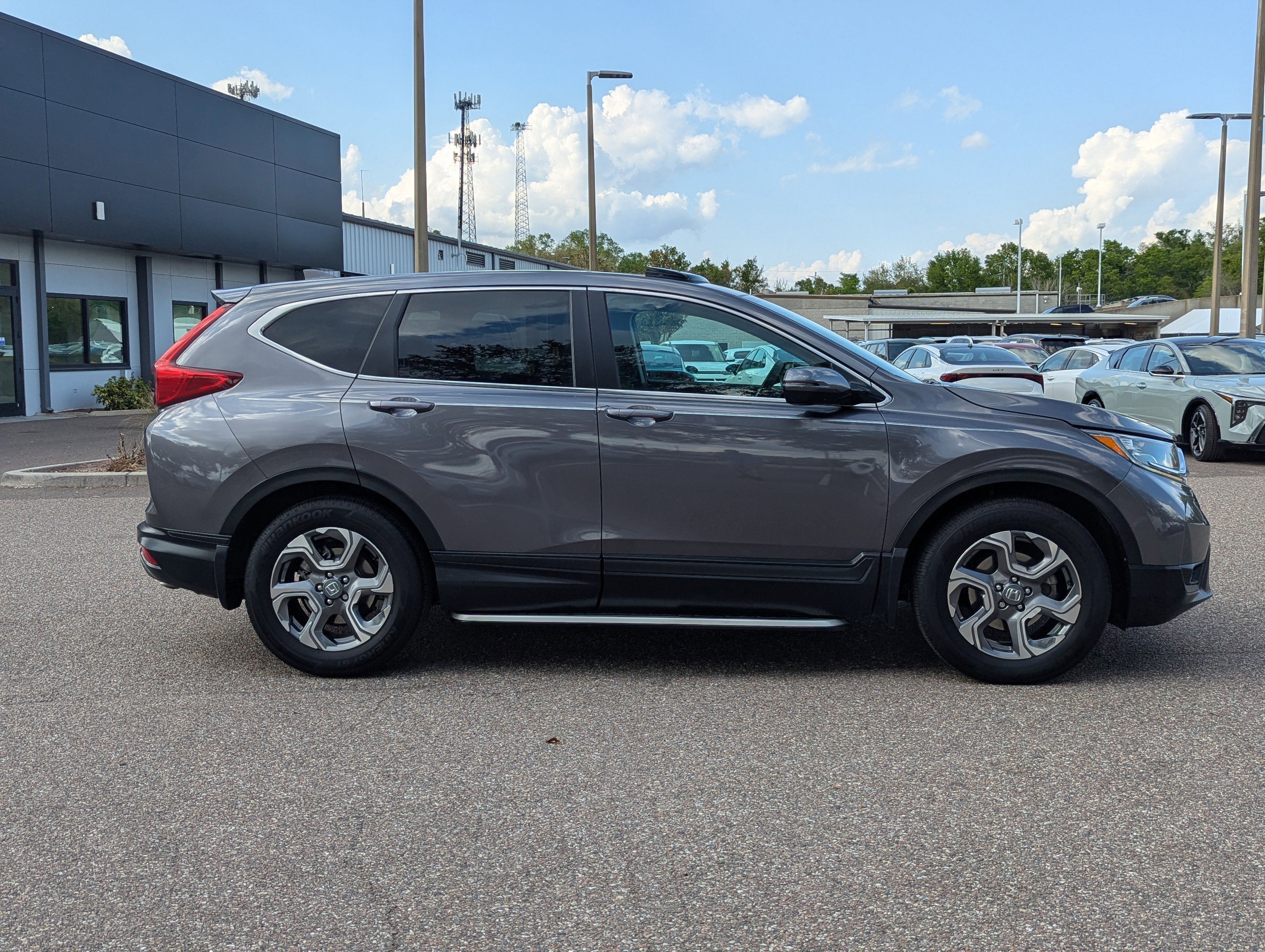 Used 2018 Honda CR-V EX image 4
