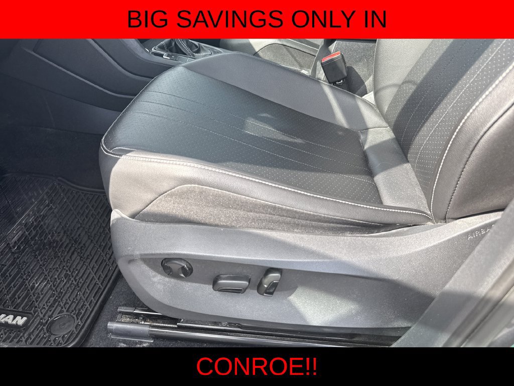 Used 2022 Volkswagen Tiguan SE FWD image 13