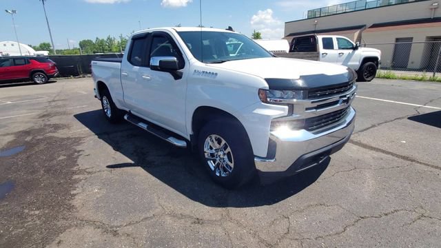 Certified 2020 Chevrolet Silverado 1500 LT w/ All-Star Edition AWD/4WD image 2