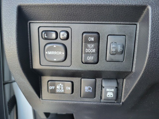 Used 2021 Toyota Tundra Platinum RWD image 19