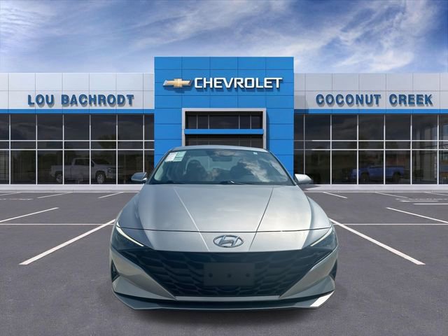 Used 2023 Hyundai Elantra SEL image 3