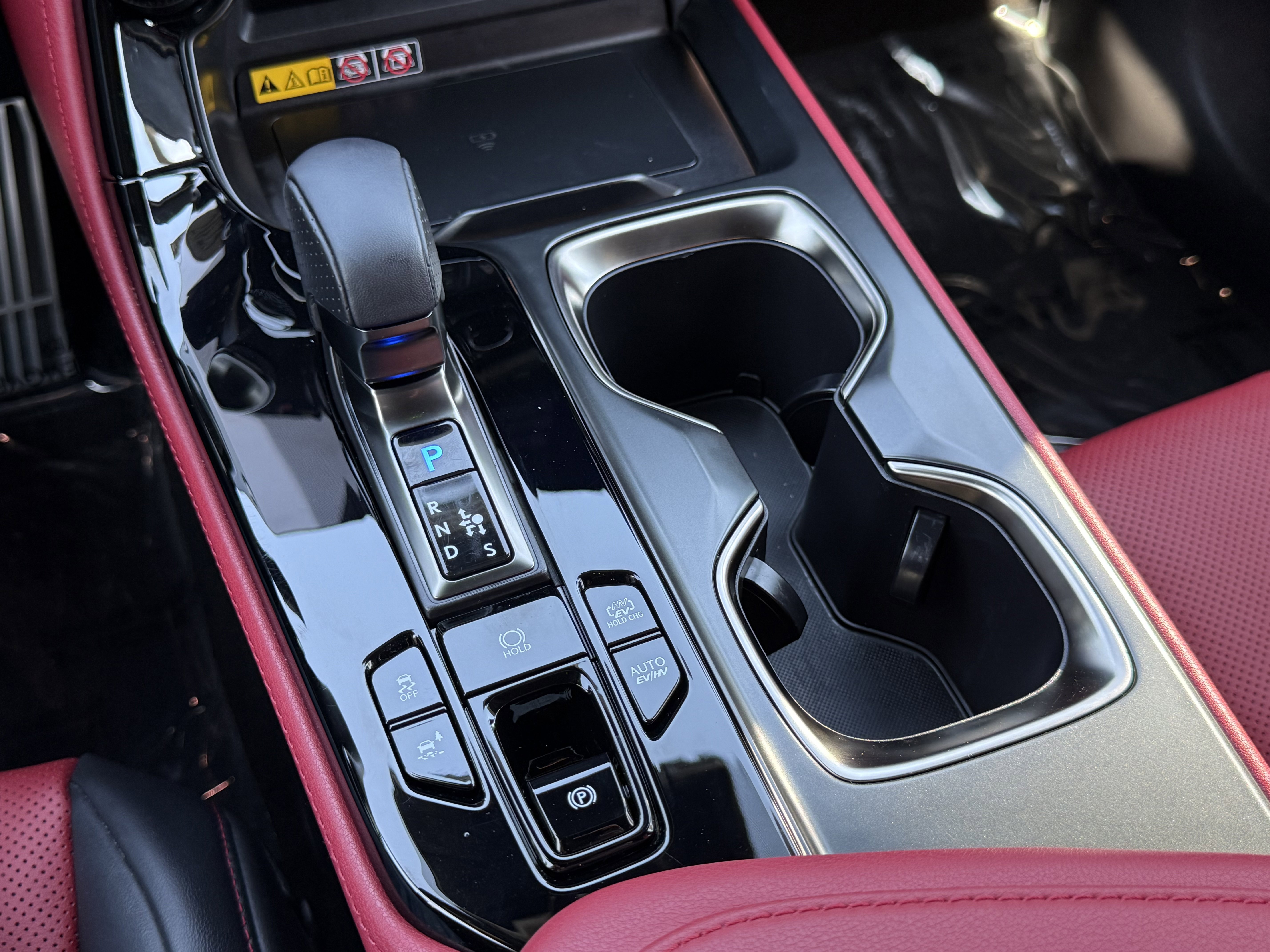 Certified 2025 Lexus NX 450h+ F Sport image 26