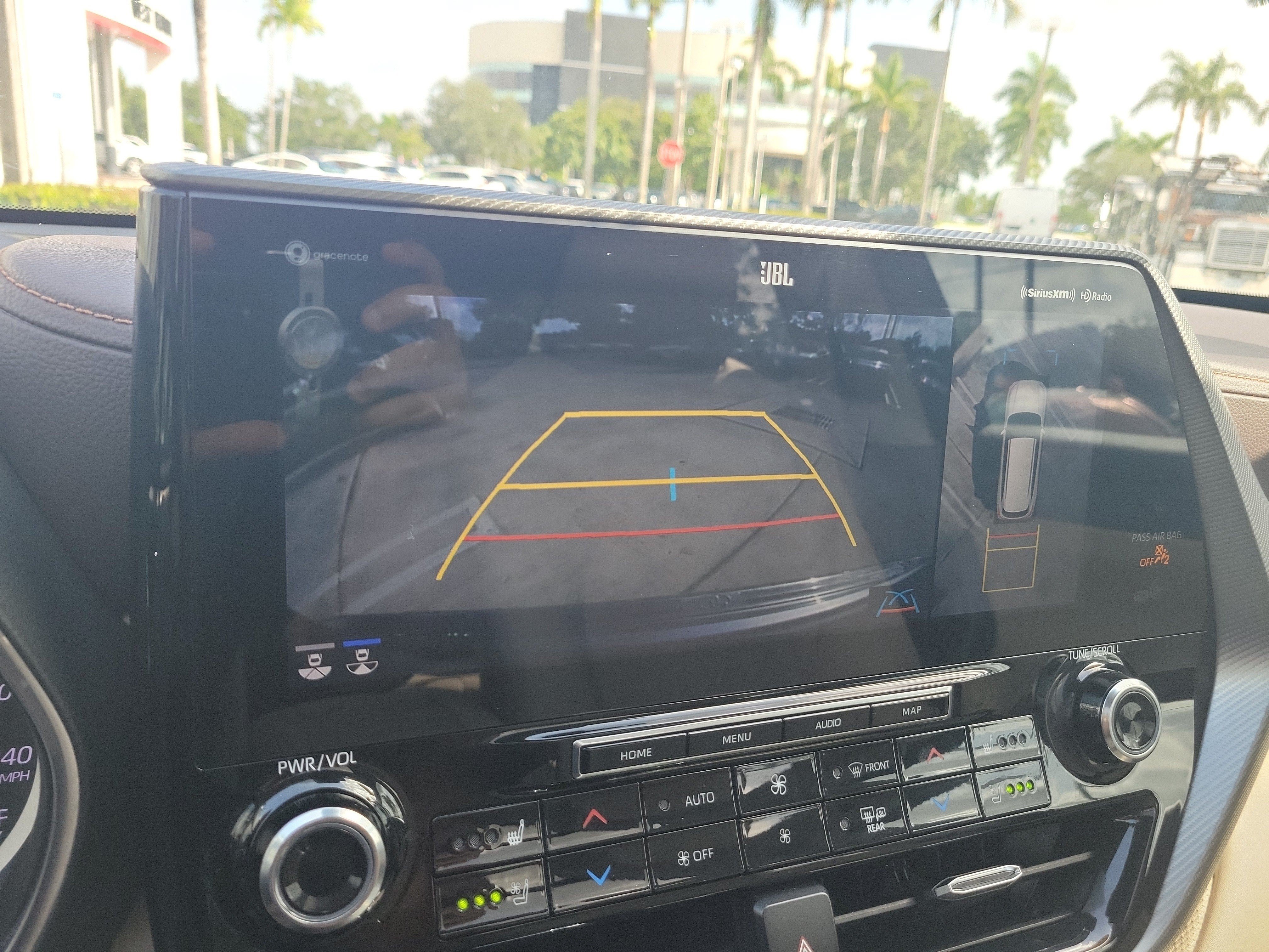 Used 2022 Toyota Highlander Platinum FWD image 34