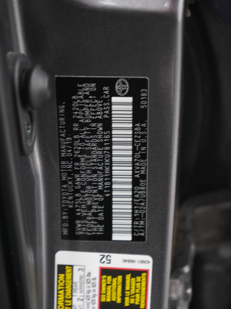 Used 2019 Toyota Camry SE FWD image 25