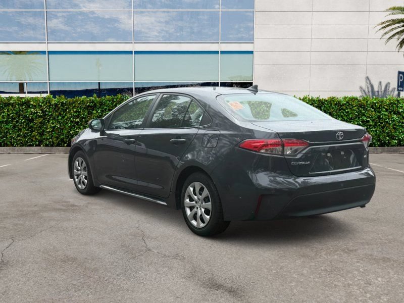 Used 2024 Toyota Corolla LE FWD image 2