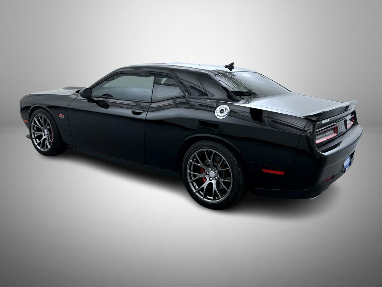 Used 2016 Dodge Challenger SRT w/ Technology Group image 7