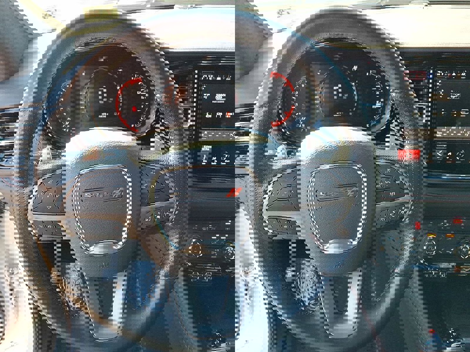 Used 2023 Dodge Durango Citadel image 11