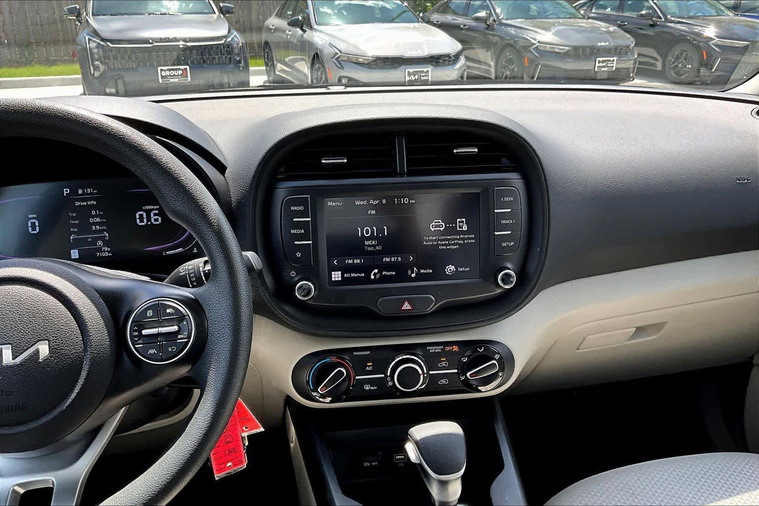 Certified 2025 Kia Soul LX w/ LX Technology Package image 7