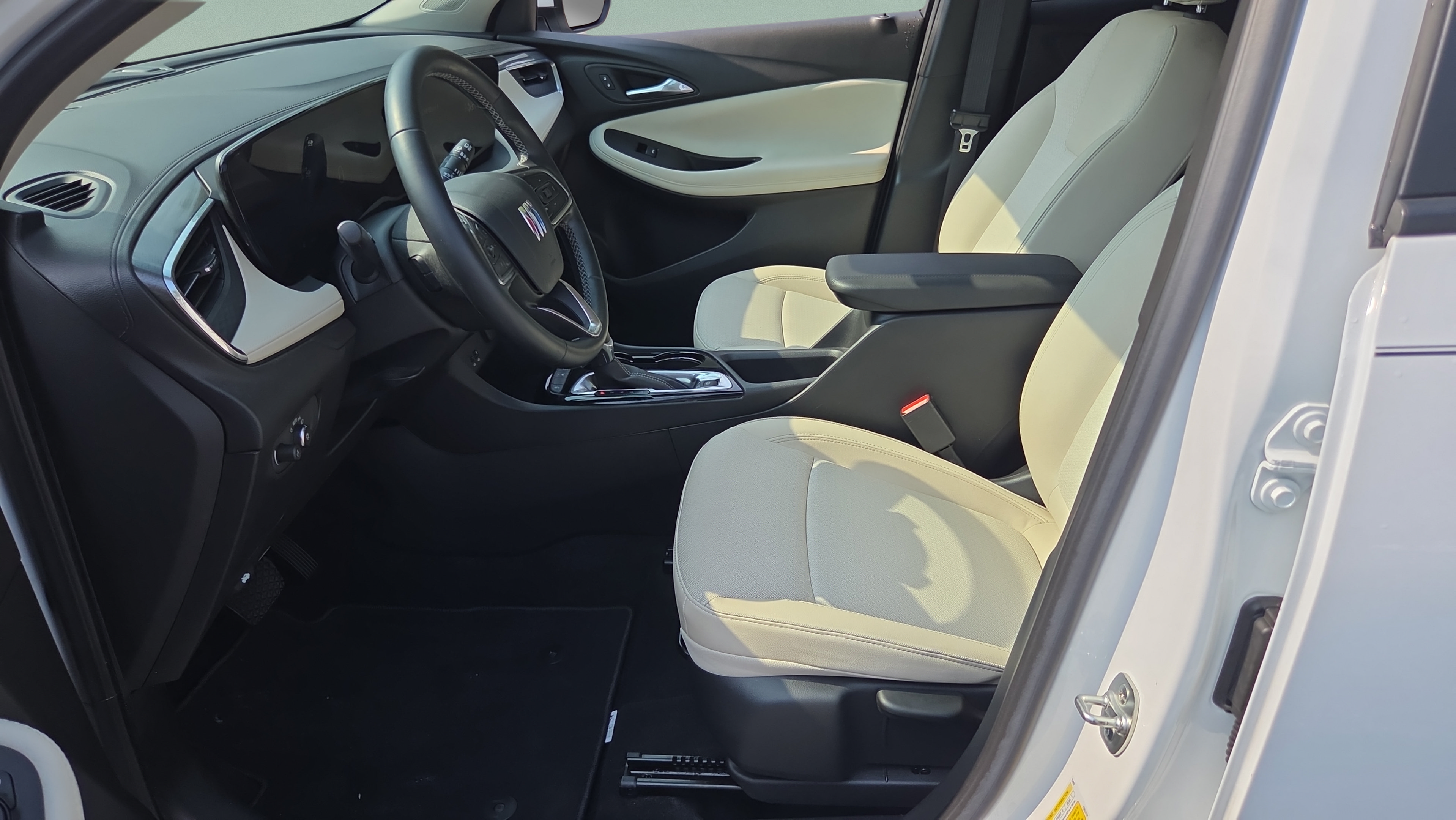 Certified 2024 Buick Encore GX Preferred FWD image 9