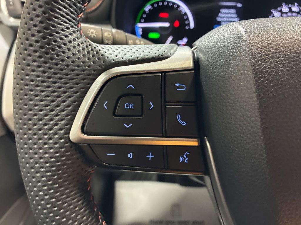 Used 2022 Toyota Sienna XSE image 29