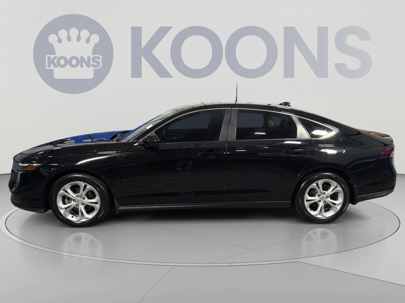 Used 2023 Honda Accord LX image 2
