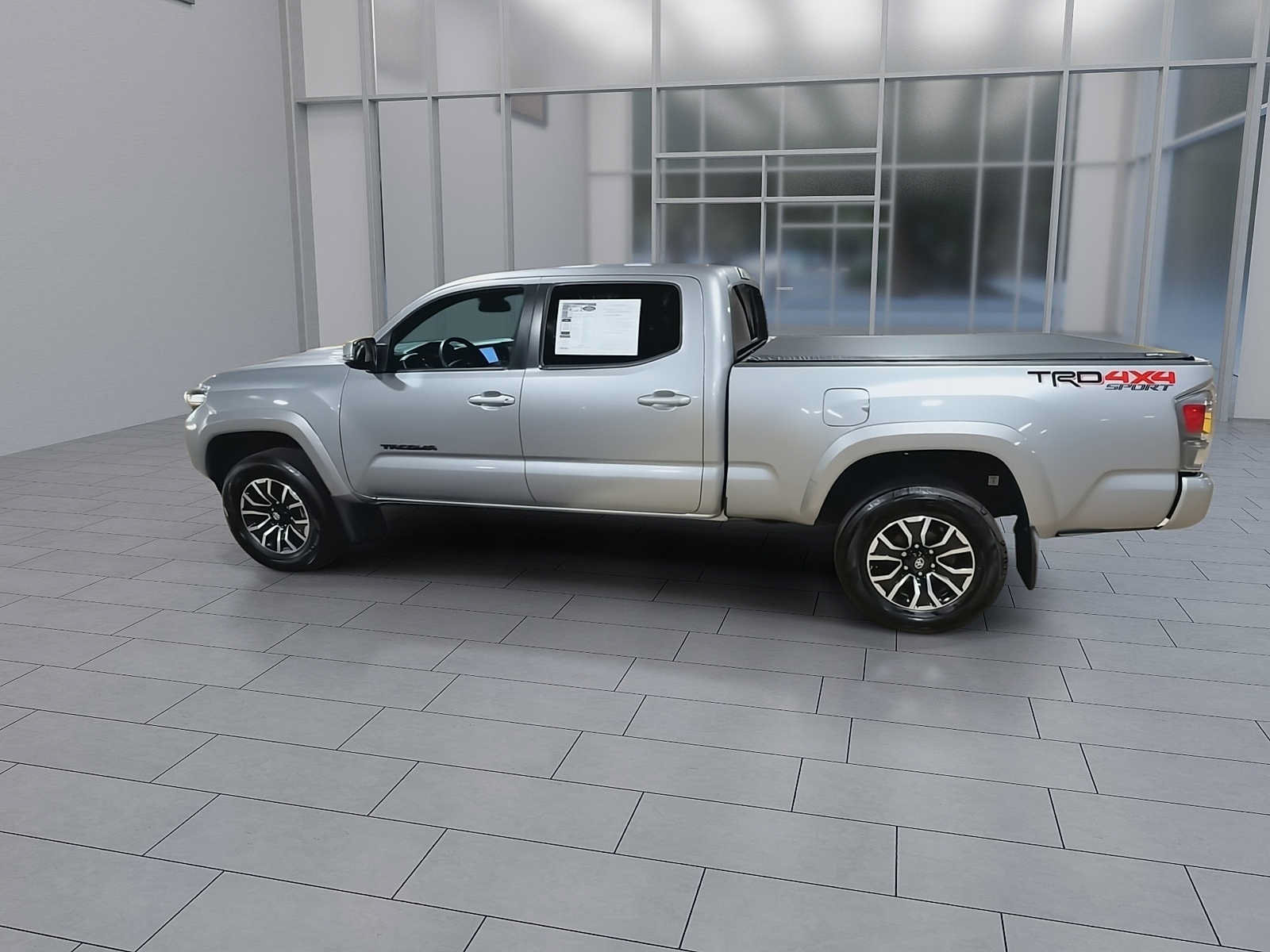 Used 2021 Toyota Tacoma TRD Sport AWD/4WD image 6