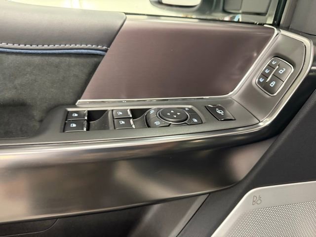 New 2026 Ford F250 Platinum w/ FX4 Off-Road Package image 14