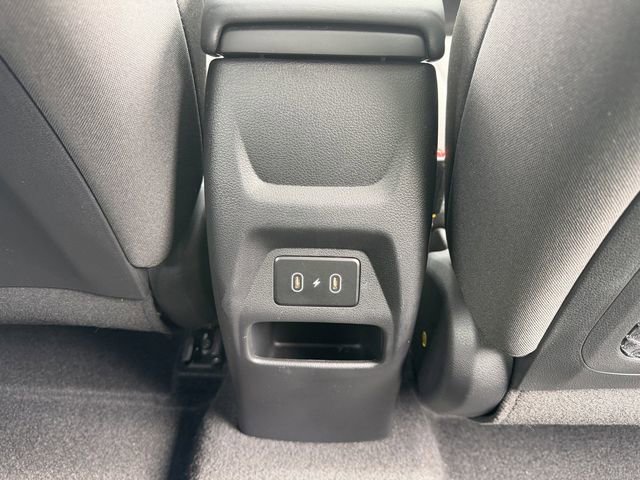 Used 2024 Hyundai Venue SEL image 29