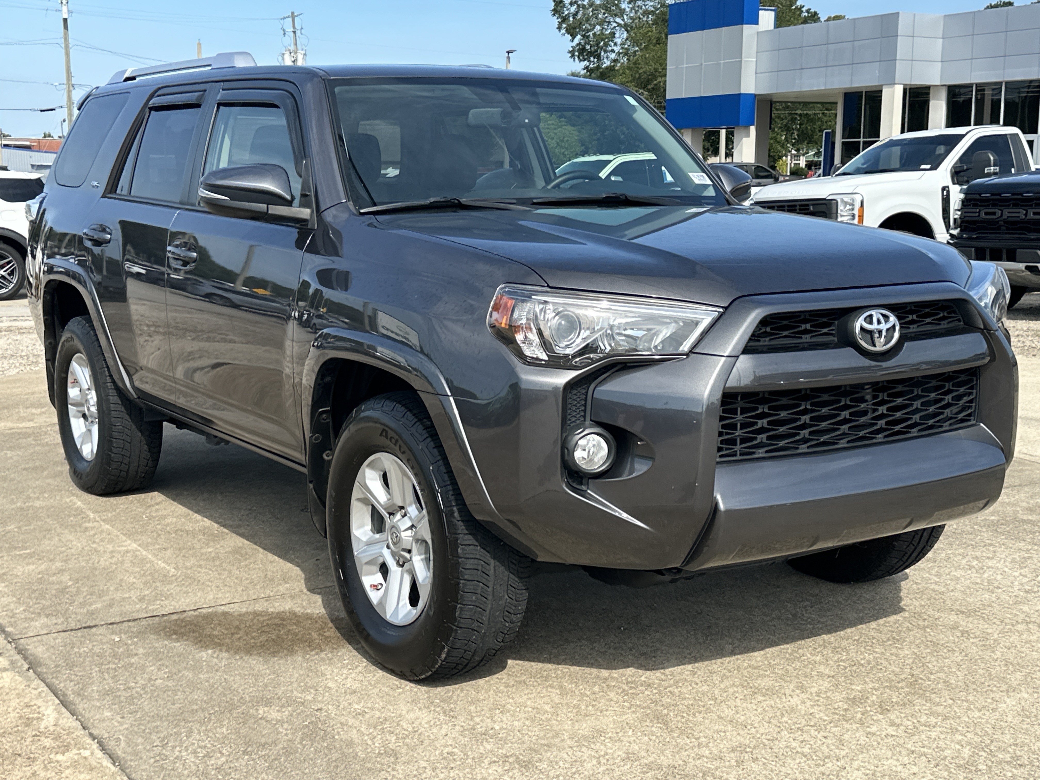 Used 2017 Toyota 4Runner SR5 Premium RWD image 3