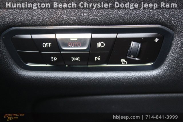 Used 2022 BMW X6 xDrive40i w/ M Sport Package image 20