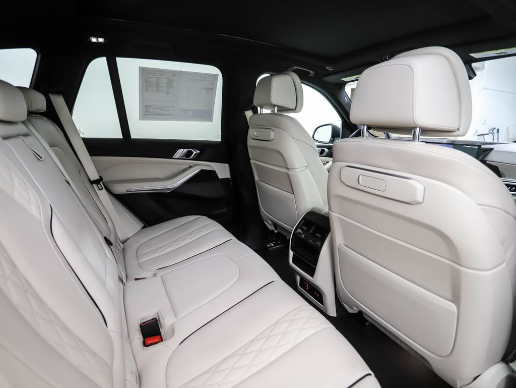 Certified 2024 BMW X5 xDrive40i w/ Premium Package image 26