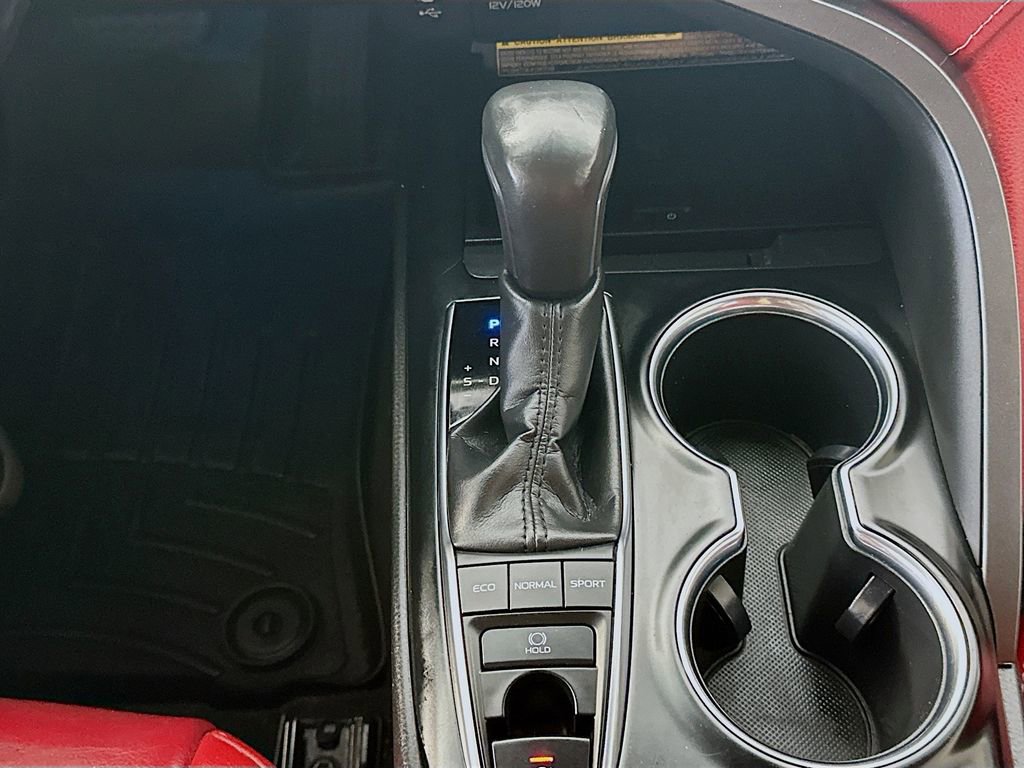 Used 2019 Toyota Camry XSE w/ Navigation Package FWD image 16