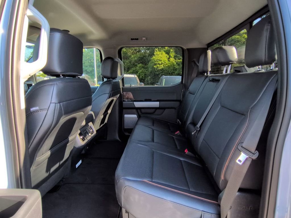 New 2026 Ford F450 Lariat w/ Lariat Ultimate Package AWD/4WD image 14