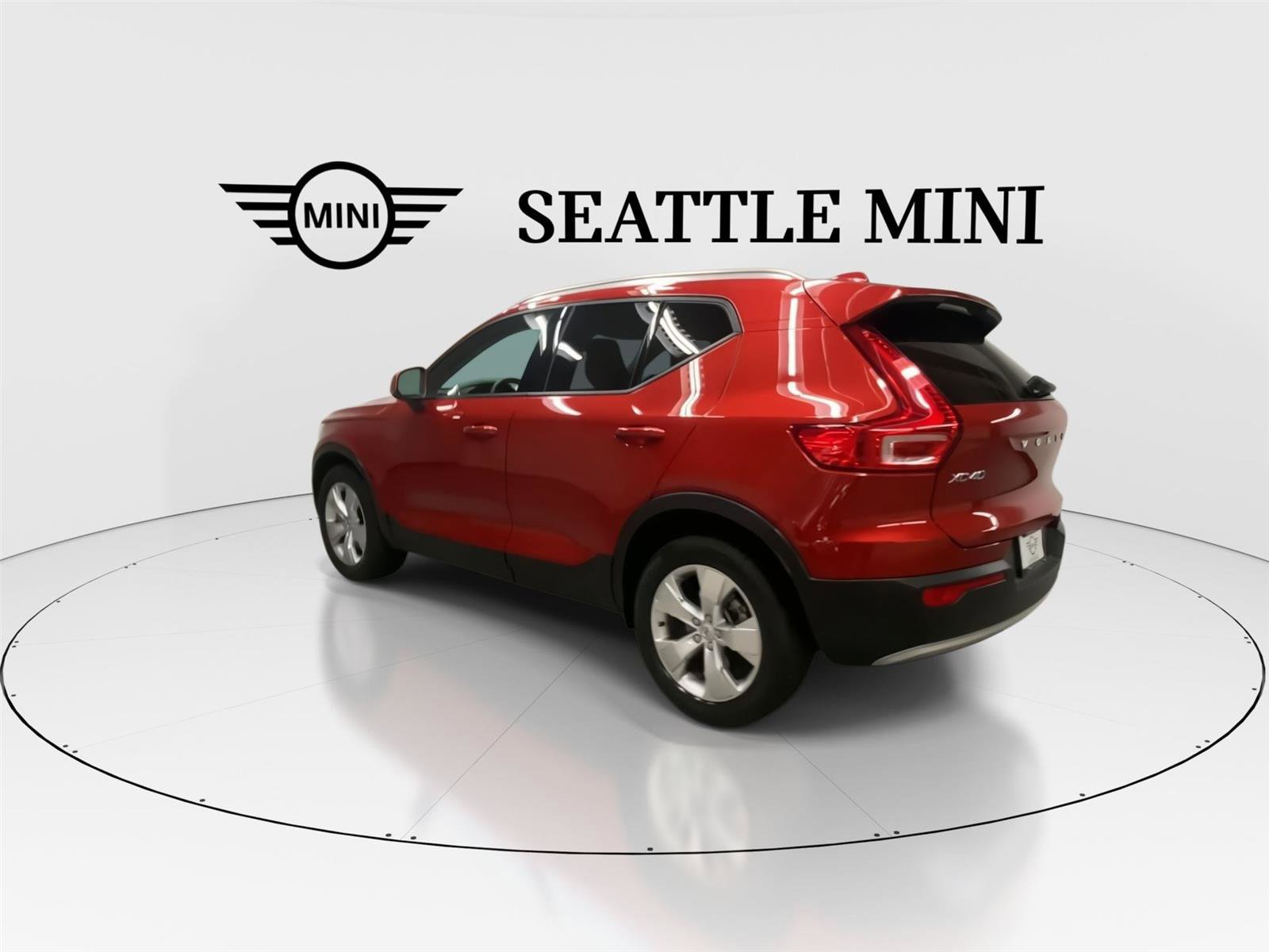 Used 2020 Volvo XC40 T5 Momentum AWD/4WD image 8