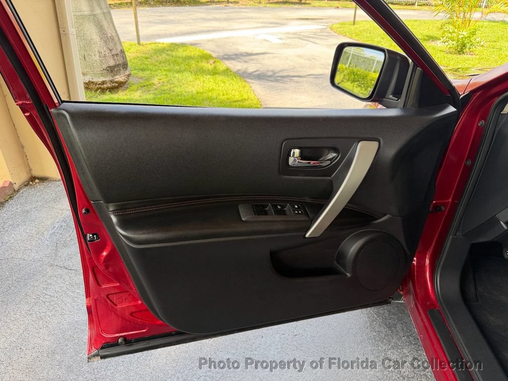 Used 2012 Nissan Rogue SL FWD image 53