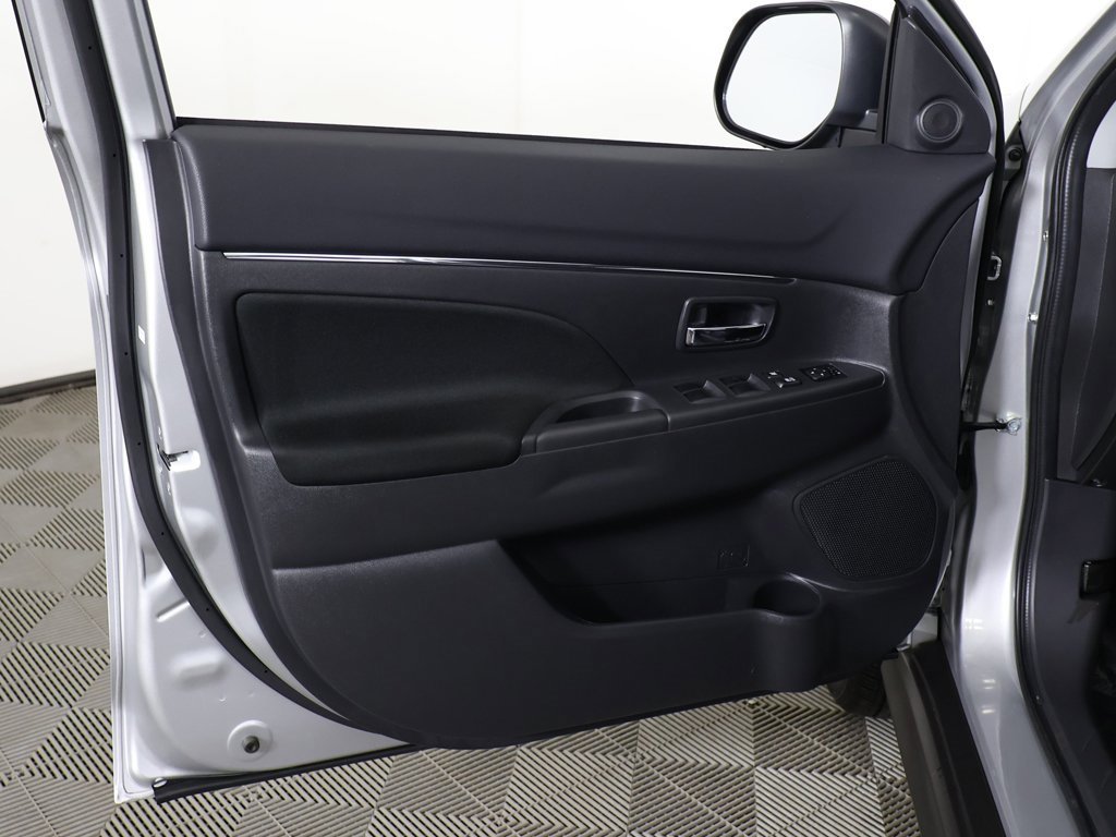 Used 2024 Mitsubishi Outlander Sport LE image 19