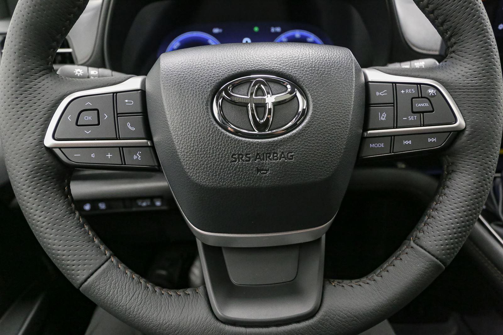 New 2026 Toyota Sienna Platinum AWD/4WD image 22