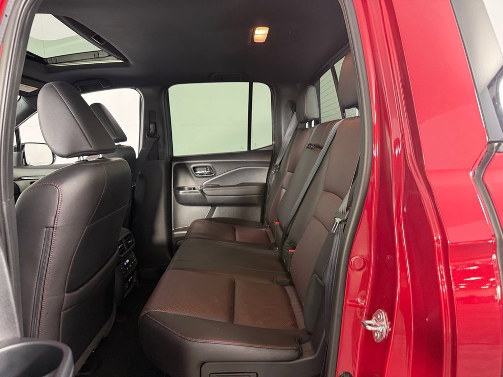 Used 2025 Honda Ridgeline Black Edition image 25