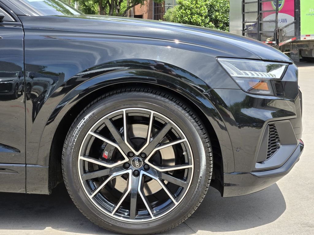 Used 2023 Audi SQ8 Prestige AWD/4WD image 13