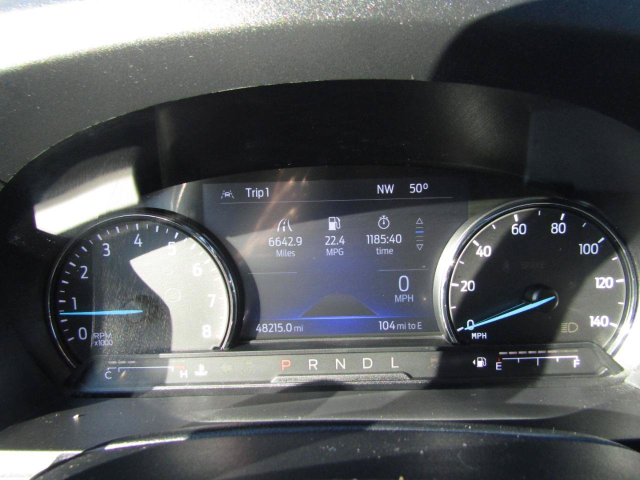Used 2022 Ford Explorer XLT w/ Equipment Group 202A AWD/4WD image 16