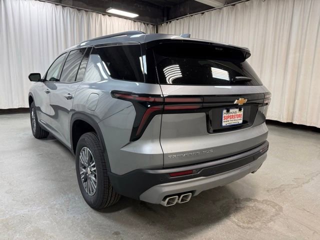 New 2026 Chevrolet Traverse LT w/ Driver Confidence Package AWD/4WD image 9